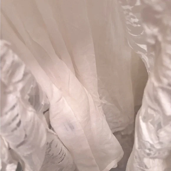 Velzera Cream Bell Sleeve V-Neck Sundress - Picture 8 of 8